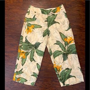 Tommy Bahama Silk Blend Tropical Leaves Cream, Green Capri Beach Pants Size 10